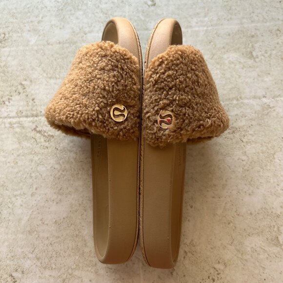 Lululemon Womens Fleece-Trimmed Slides Tan Beige Size 6 Comfort Slip-On Sandals - Picture 6 of 10